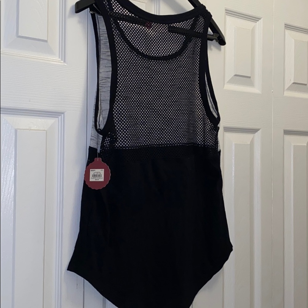 Workout Tank - Picture 3 of 4